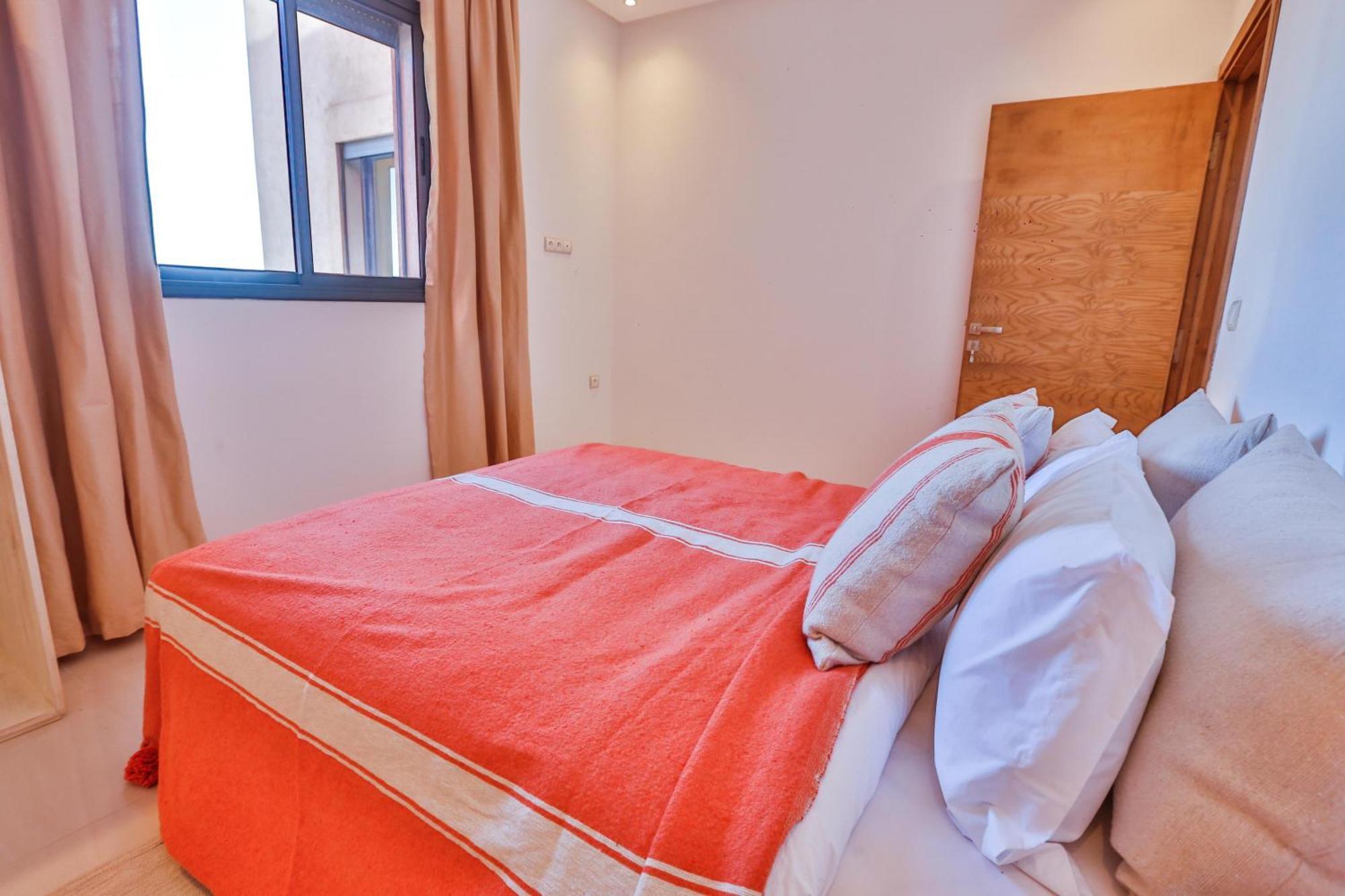Hanah Apartments By Living เอสเซาอิรา ภายนอก รูปภาพ