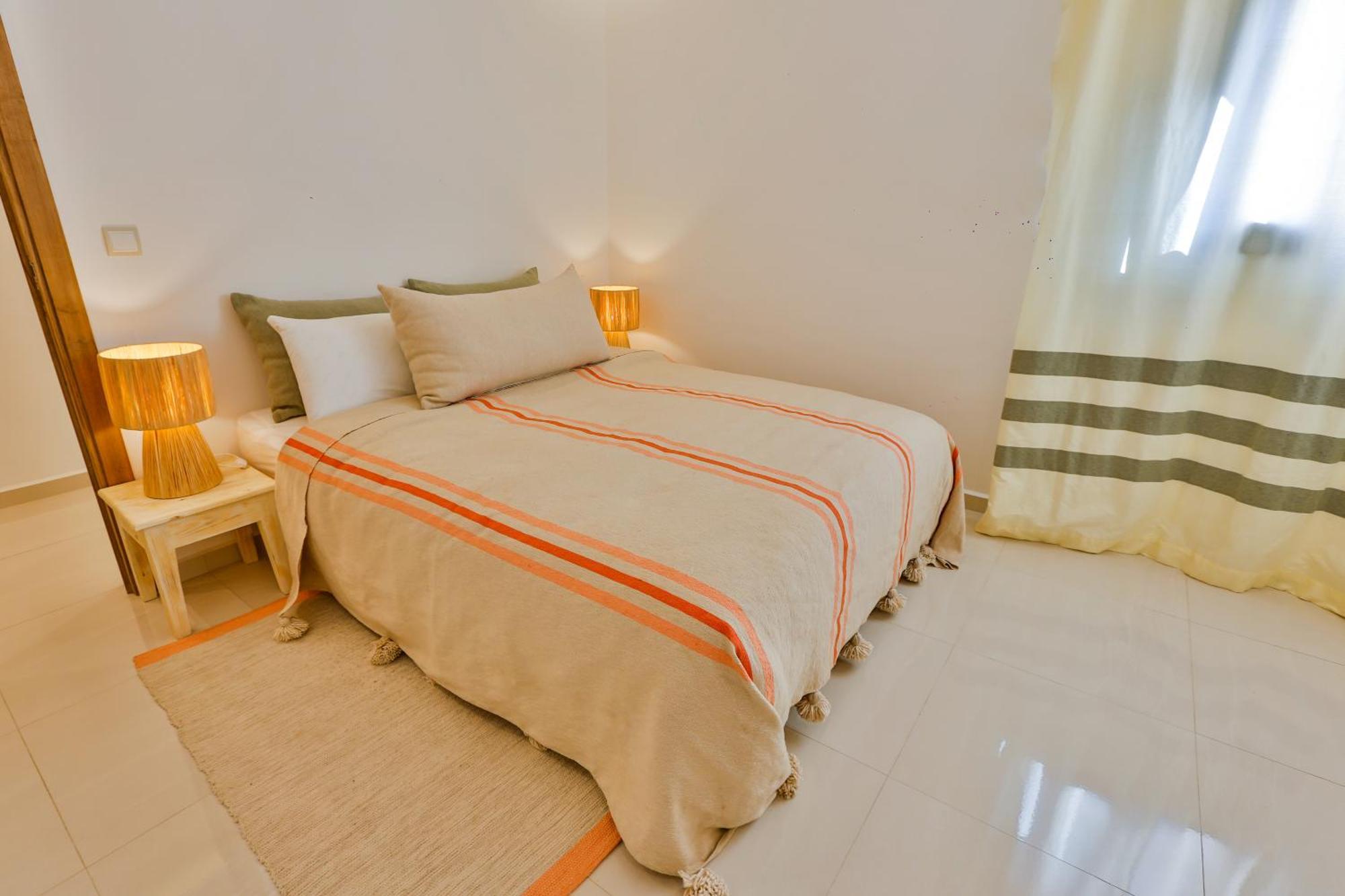 Hanah Apartments By Living เอสเซาอิรา ภายนอก รูปภาพ