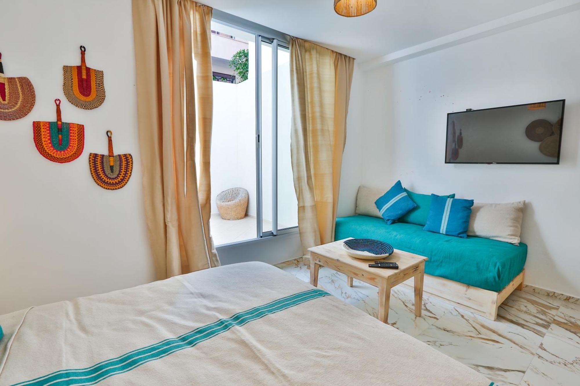 Hanah Apartments By Living เอสเซาอิรา ภายนอก รูปภาพ