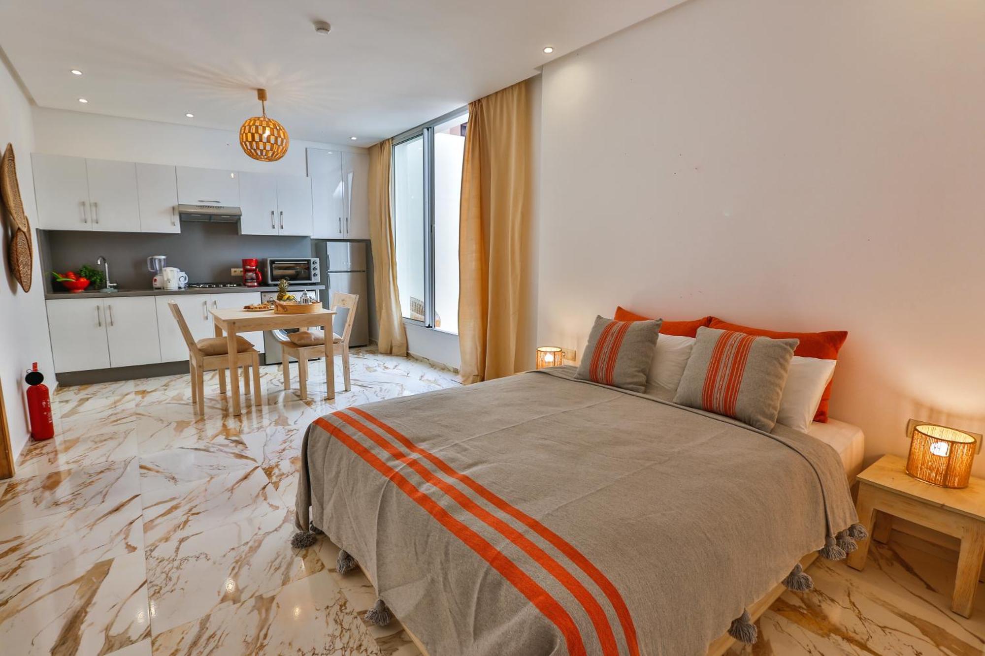 Hanah Apartments By Living เอสเซาอิรา ภายนอก รูปภาพ