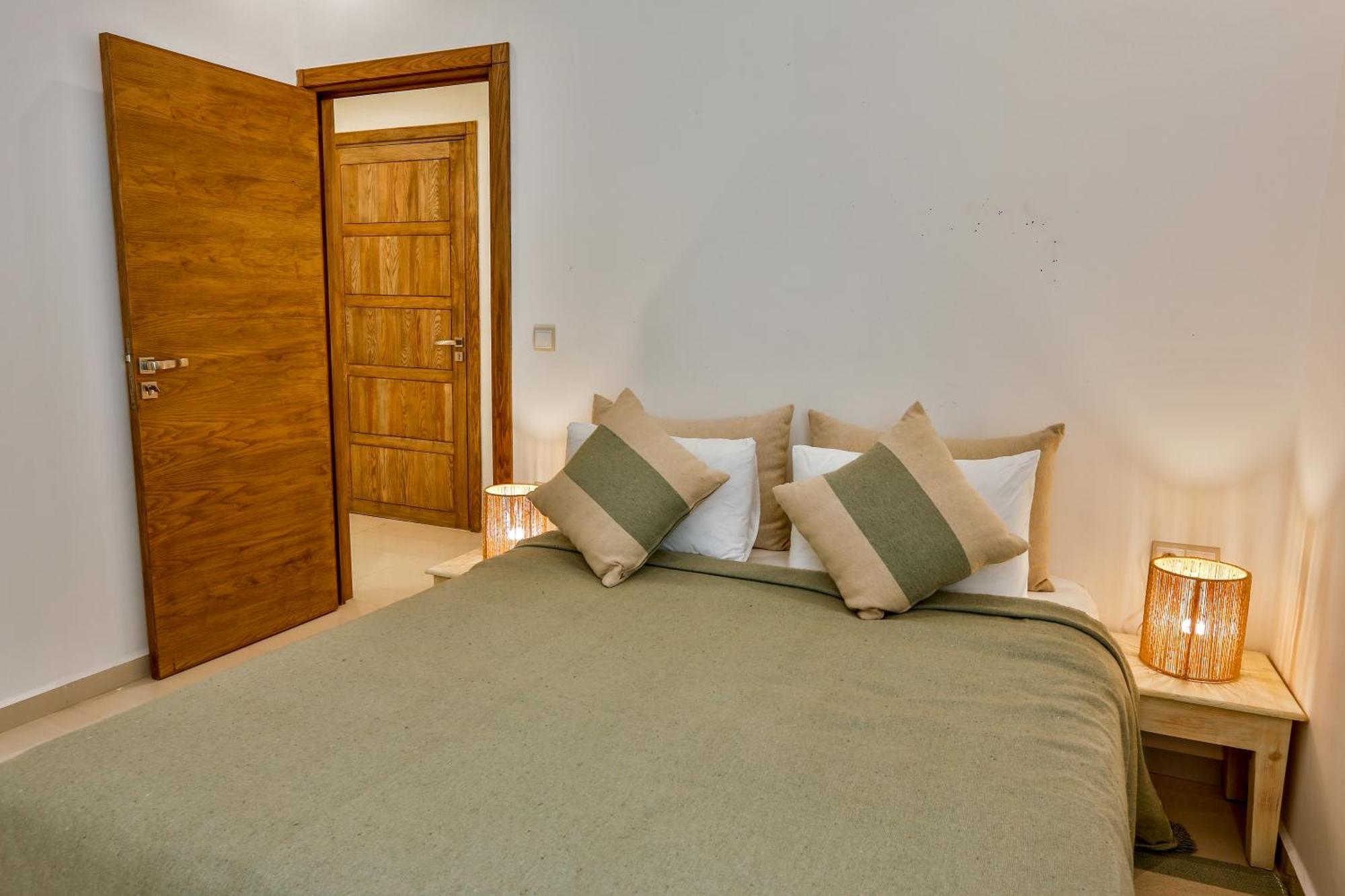 Hanah Apartments By Living เอสเซาอิรา ภายนอก รูปภาพ